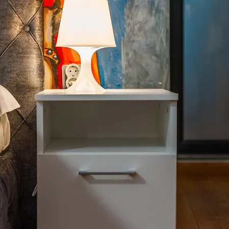 Artistic Loft With Amazing View *