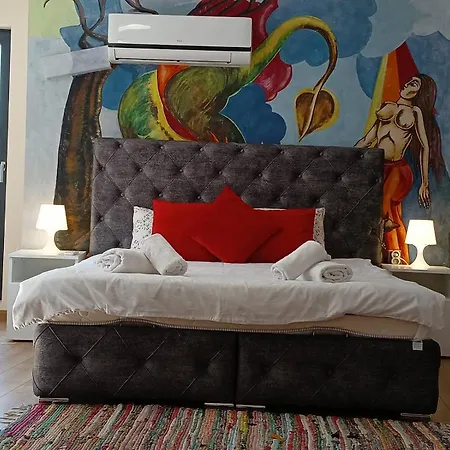 Artistic Loft Panoramic View Center Plovdiv