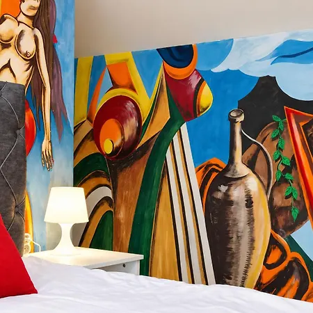 Artistic Loft Panoramic View Center Апартаменты *