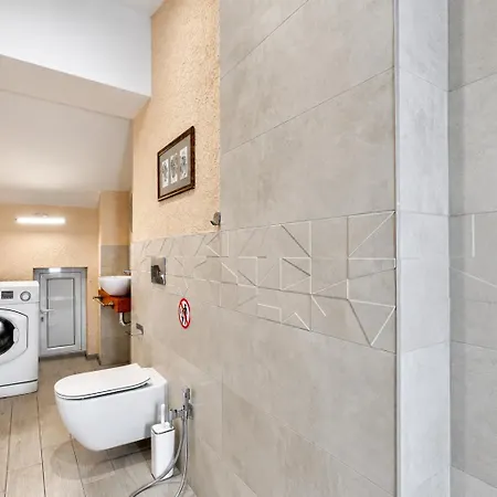 Artistic Loft Panoramic View Center Апартаменты Пловдив