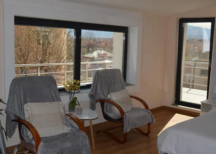 Artistic Loft With Amazing View *