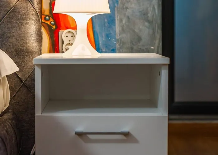 Artistic Loft With Amazing View *