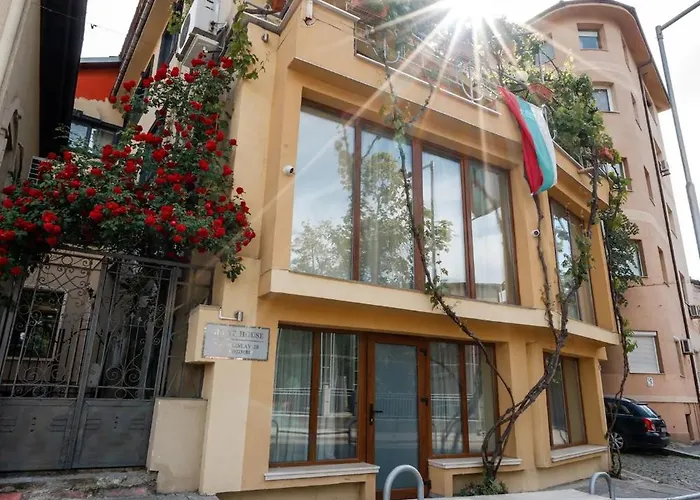 Artistic Loft With Amazing View 普罗夫迪夫